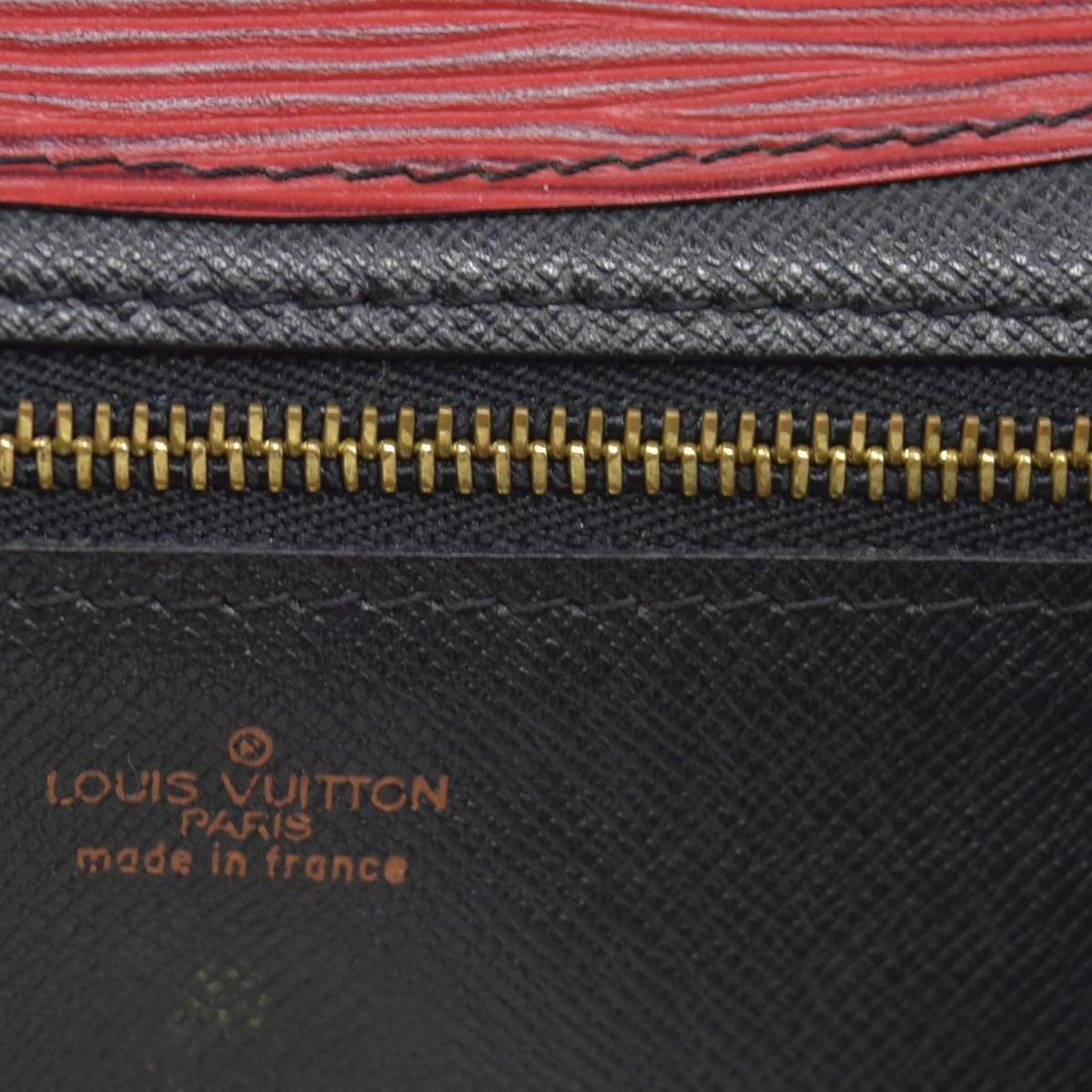 $880 1990 Louis Vuitton Epi Montaigne Red Clutch Bag Pouch