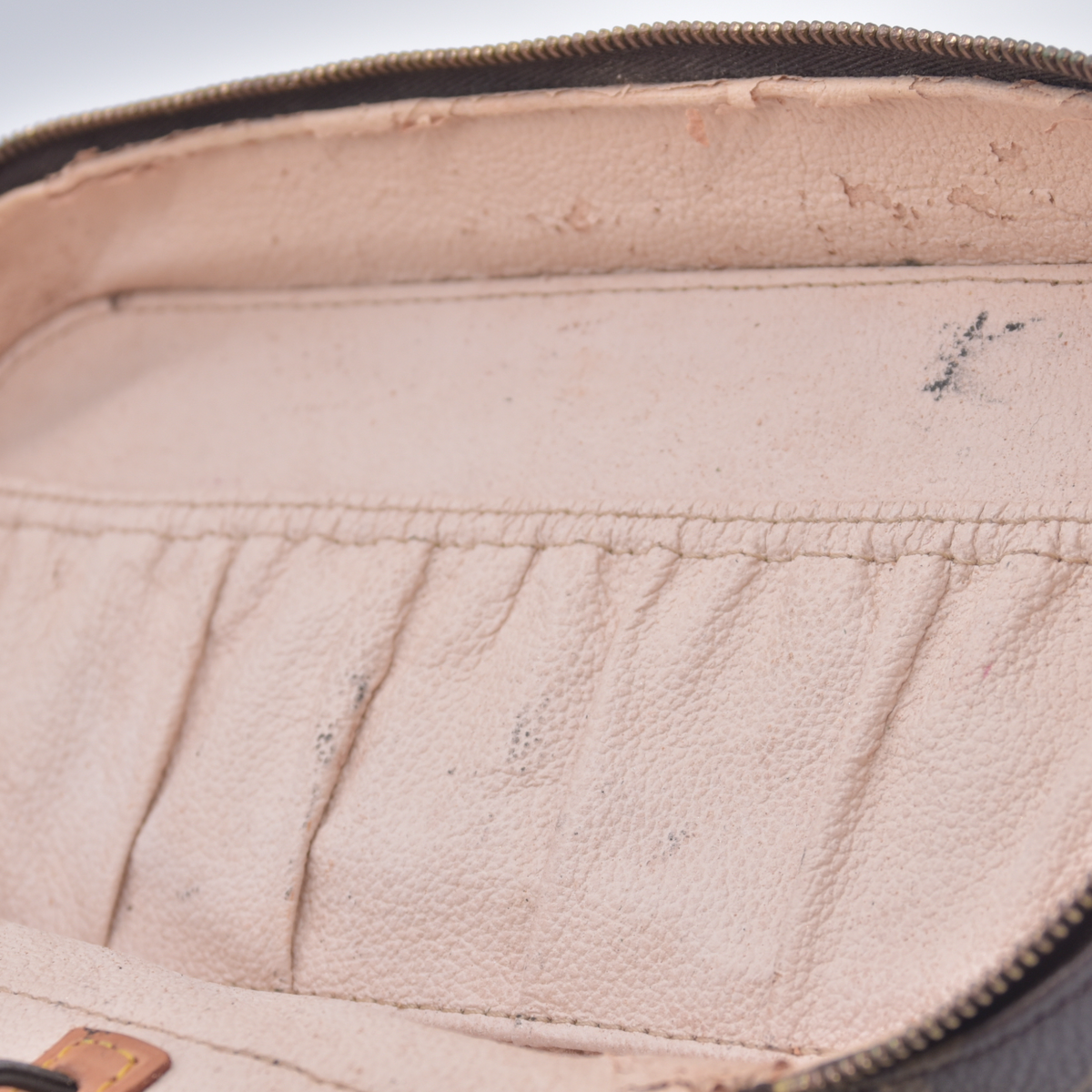 $650 2000 Louis Vuitton Monogram Trousse Blush GM Cosmetic Pouch Bag VI0090
