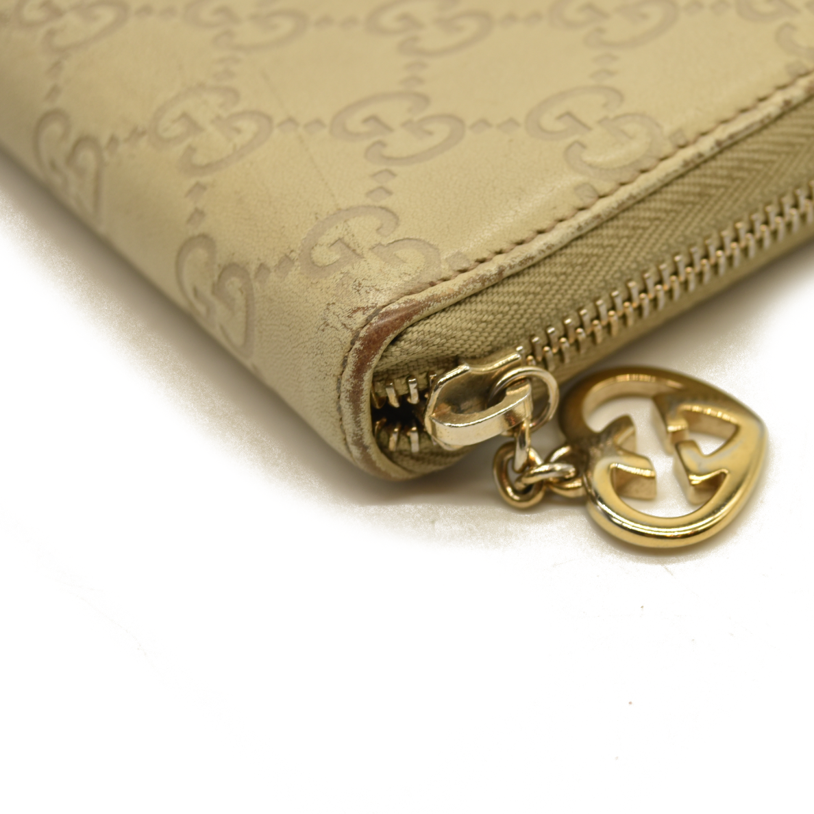 Gucci  Guccissima Large Twins Zip Around Off White
