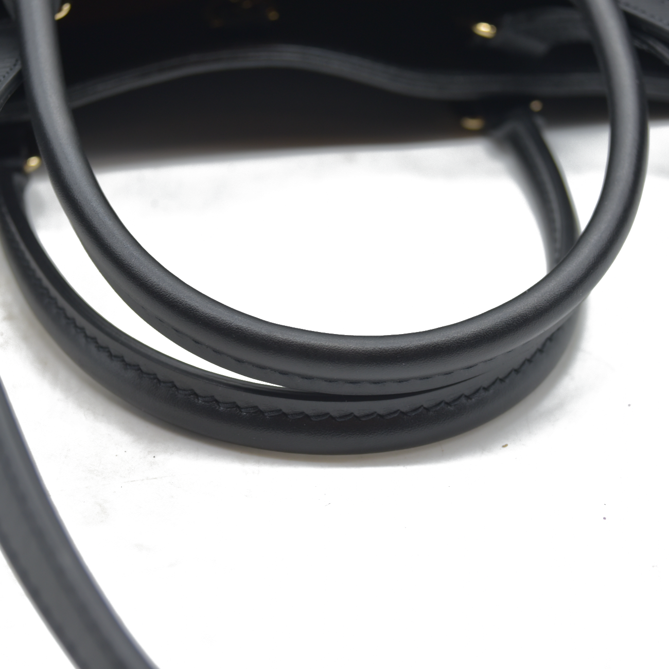 $3650 LOUIS VUITTON Empreinte Monogram Giant Onthego GM Black 2020 DU0270