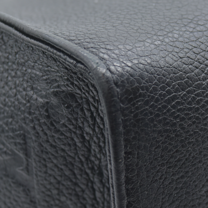 $3550 Louis Vuitton  Empreinte Monogram Giant Onthego MM Black RFID