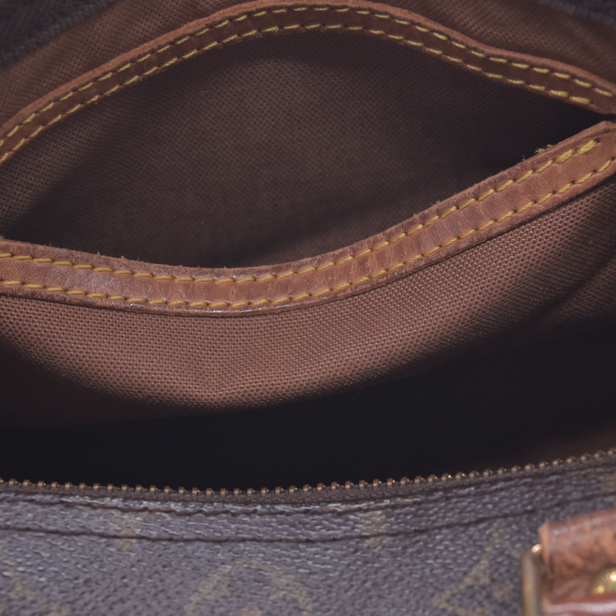 $1550 1992 Louis Vuitton Monogram Speedy 30 Hand Bag VI0952