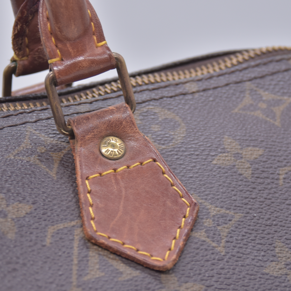 $1550 1992 Louis Vuitton Monogram Speedy 30 Hand Bag VI0952