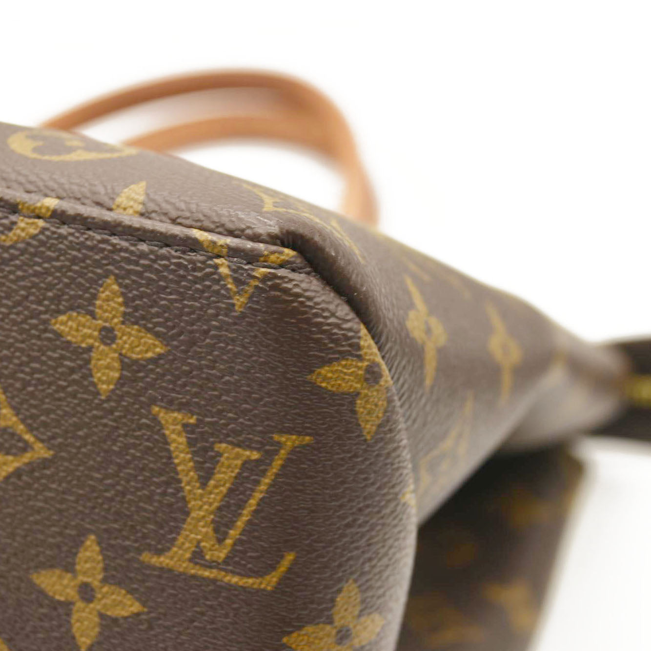 LOUIS VUITTON Monogram Grand Palais