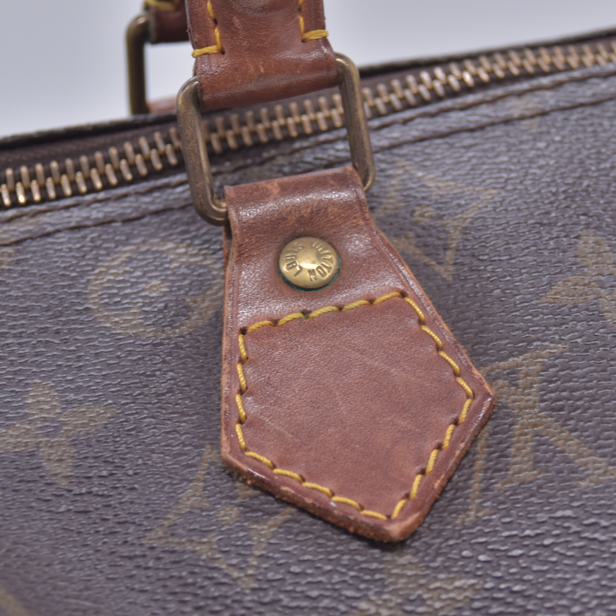 $1550 1992 Louis Vuitton Monogram Speedy 30 Hand Bag VI0952