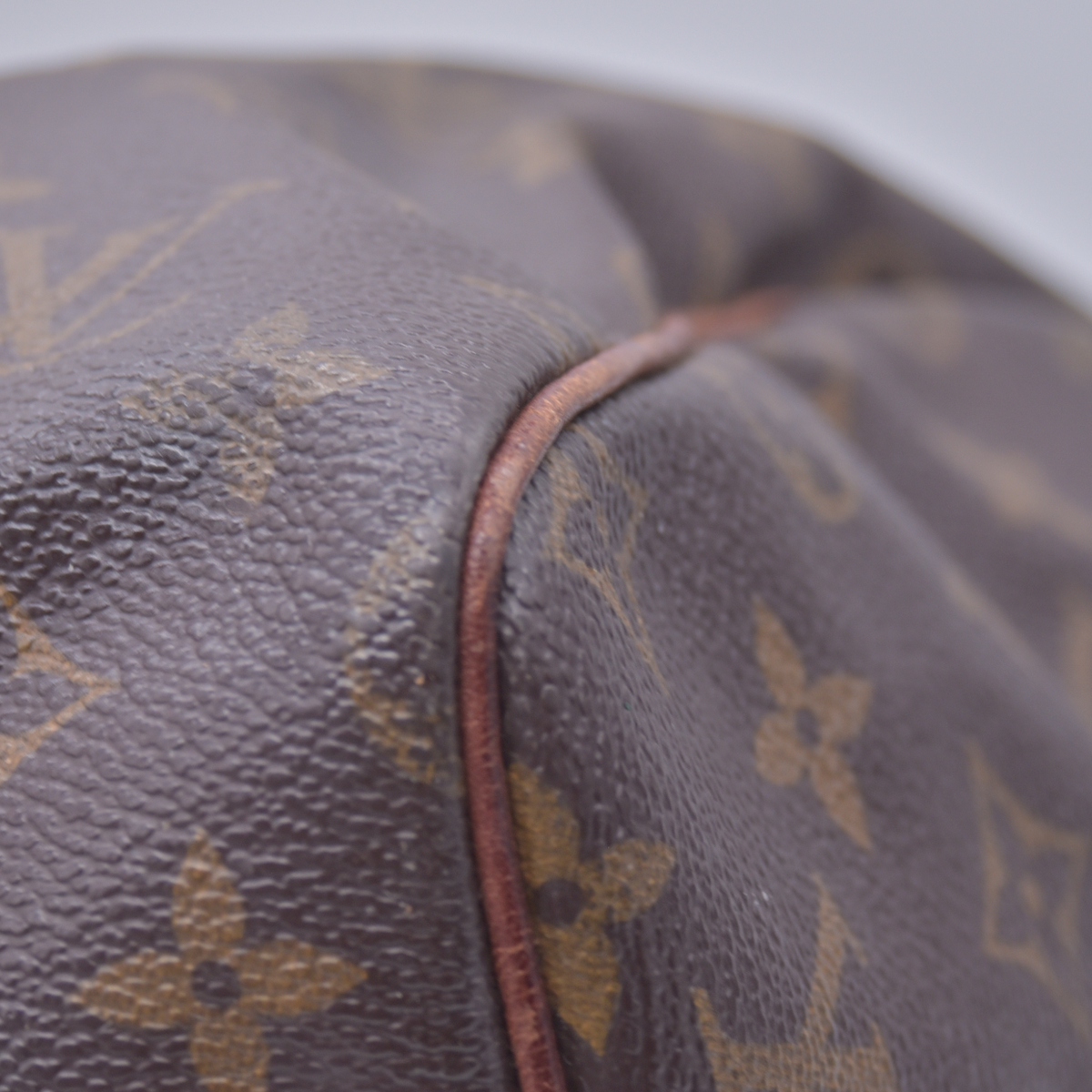 $1550 1992 Louis Vuitton Monogram Speedy 30 Hand Bag VI0952