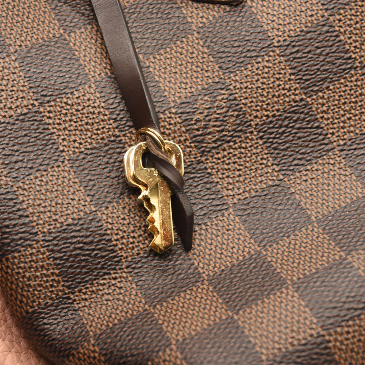 Louis Vuitton Cuir Taurillon Damier Ebene Normandy Pink