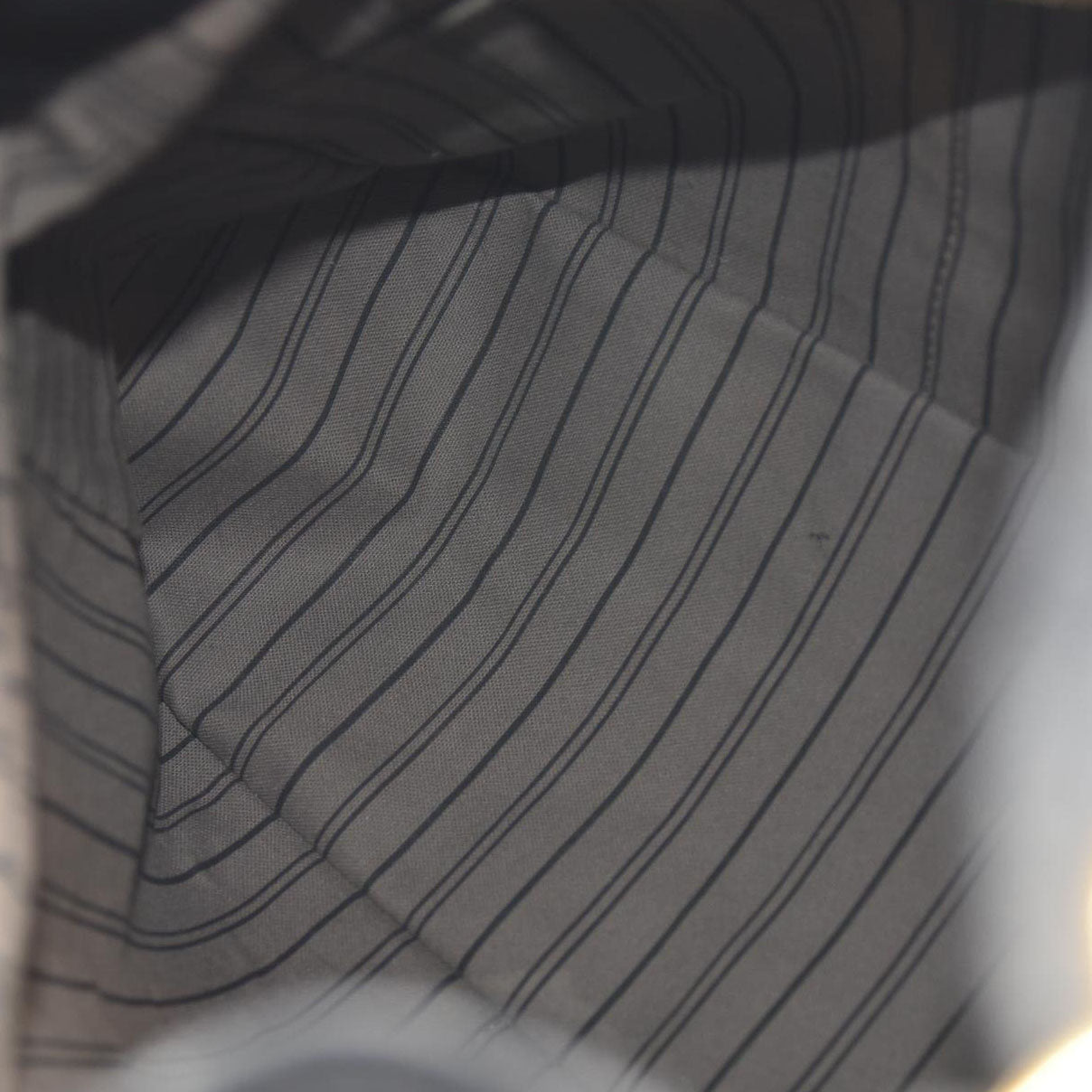 Louis Vuitton  Empreinte Artsy MM Black