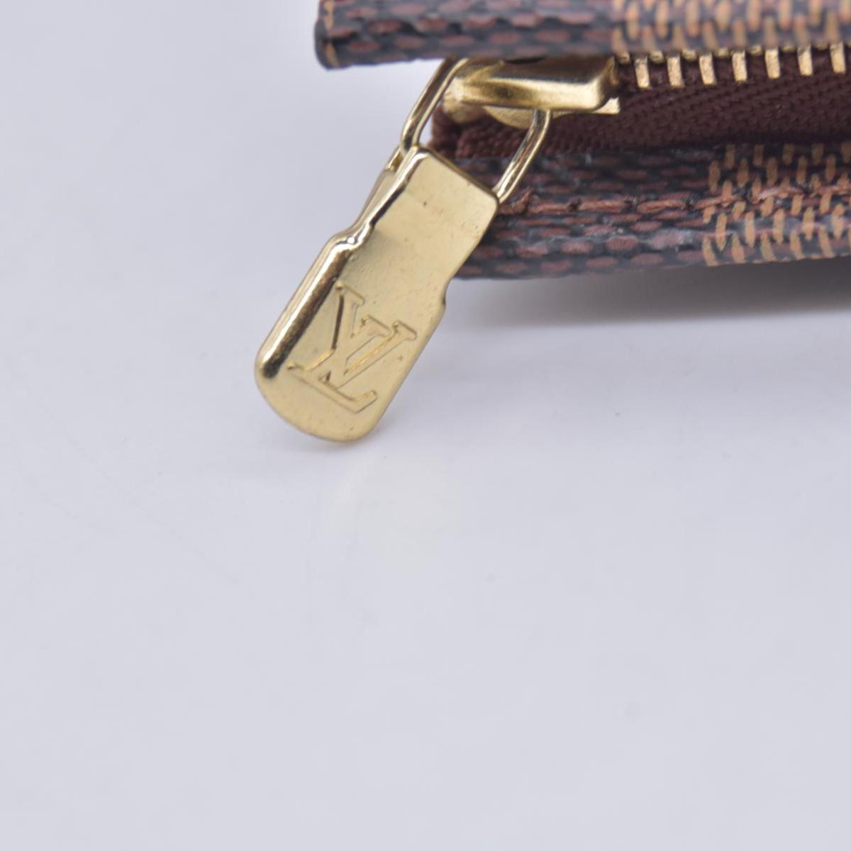 $760 1996 LOUIS VUITTON Damier Ebene Toiletry Pouch 26 TH0956