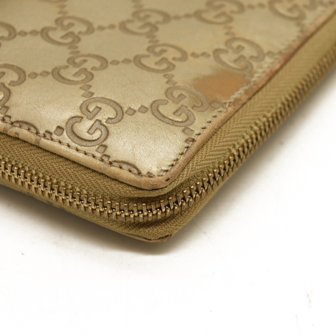 Gucci  Metallic Guccissima Lovely Zip Around Wallet Gold