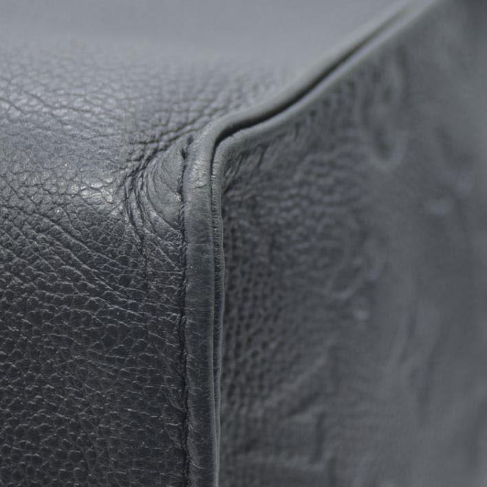 LOUIS VUITTON Empreinte Monogram Giant Onthego GM Black