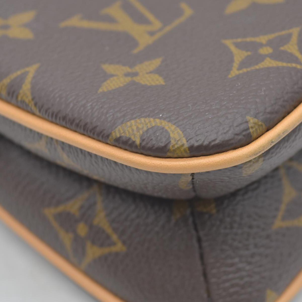 $1890 Louis Vuitton Monogram Liv Pochette