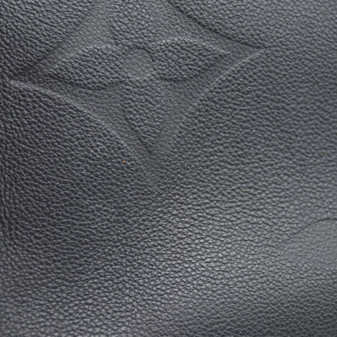 LOUIS VUITTON Empreinte Monogram Giant Onthego GM Black