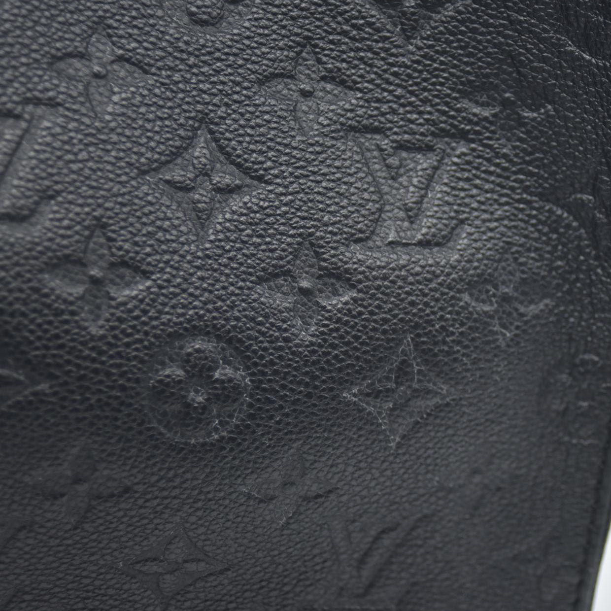 LOUIS VUITTON Empreinte Monogram Giant Onthego GM Black