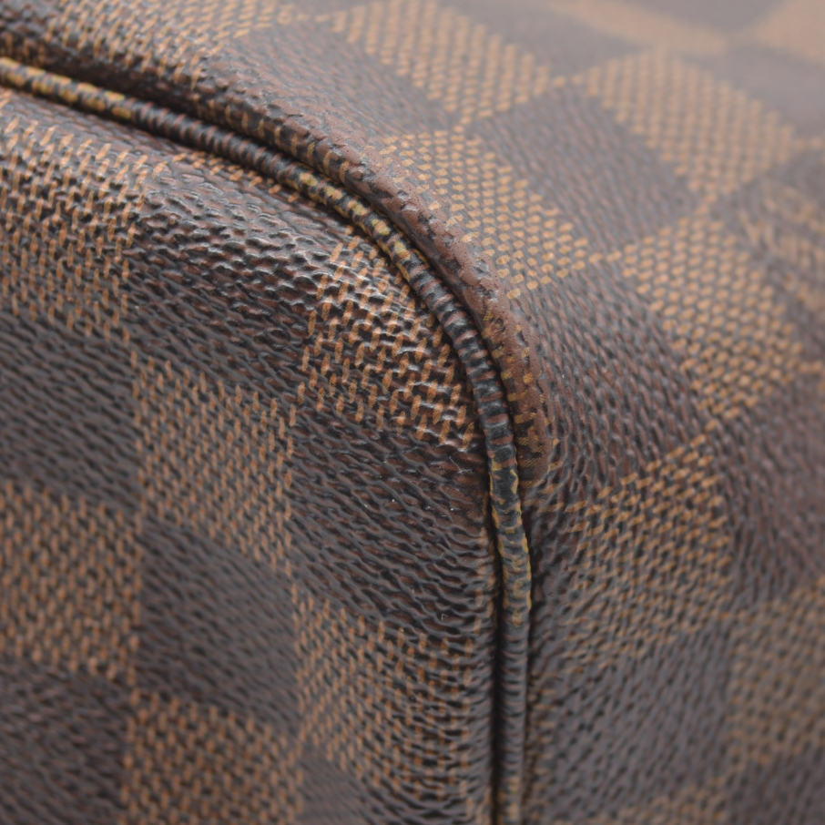 $2190 Louis Vuitton 2016 Damier Ebene Neverfull MM AR4166