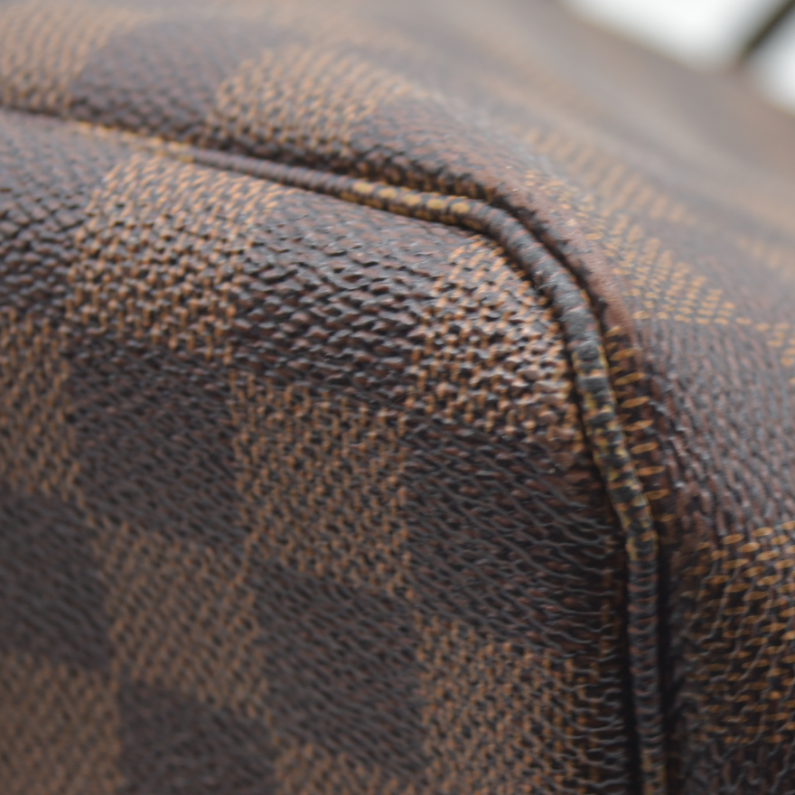 $2190 Louis Vuitton 2016 Damier Ebene Neverfull MM AR4166