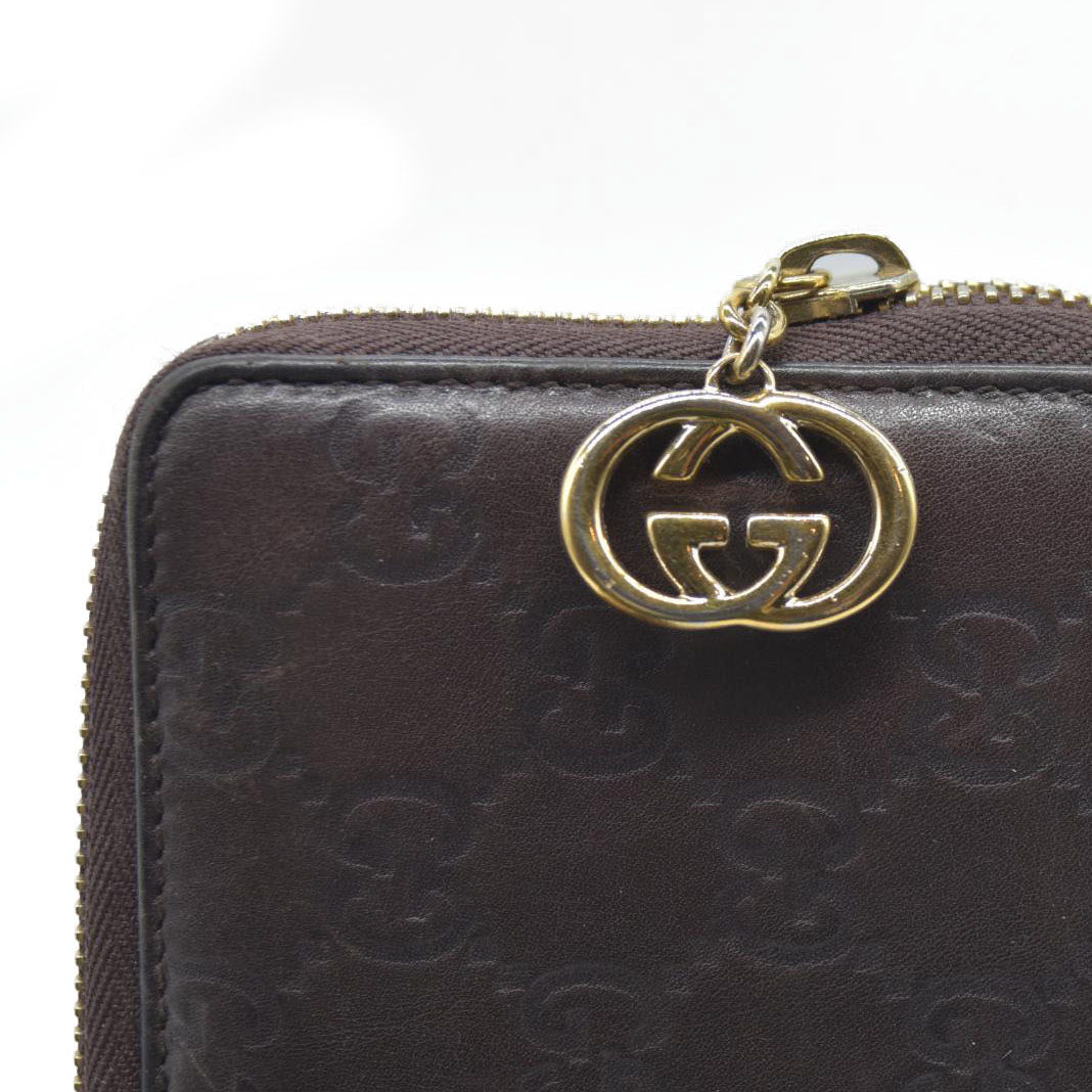 $900 CONSIGNMENT Gucci Leather Printed Continental Wallet