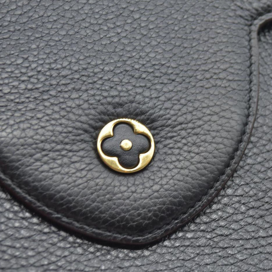 Louis Vuitton  Taurillon Capucines MM Black $7700