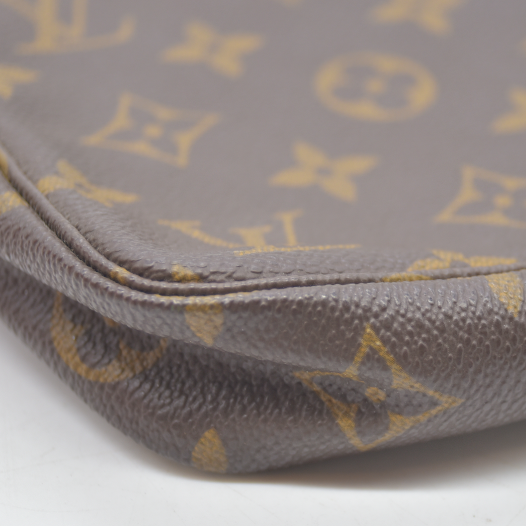 Louis Vuitton LV Accessories Pouch Pochette Accessoires Brown Monogram VI1919