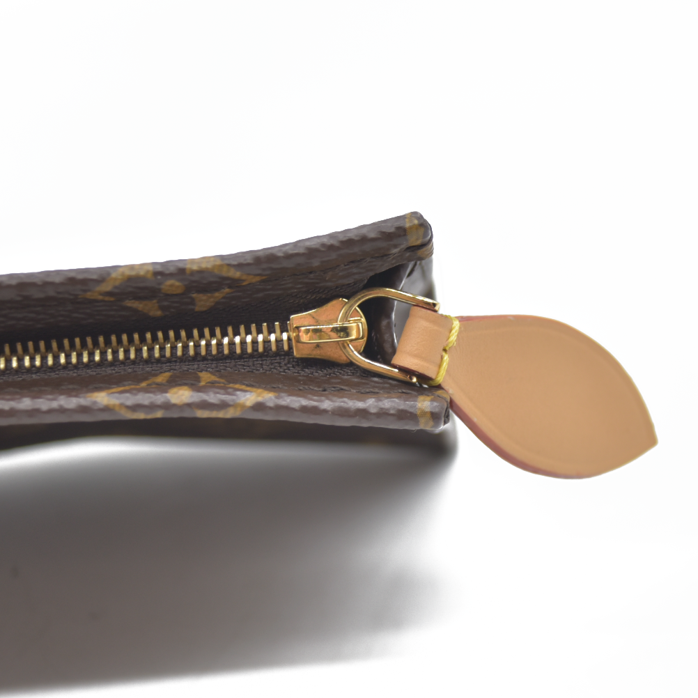 Louis Vuitton Monogram Poche Toilette 15 Cosmetic Pouch RFID