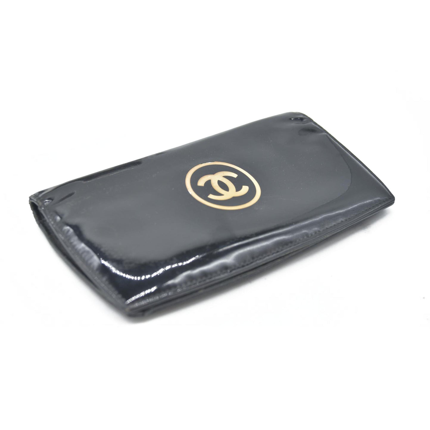CONSIGNMENT $1100 Chanel 2010's Interlocking CC Logo Continental Wallet