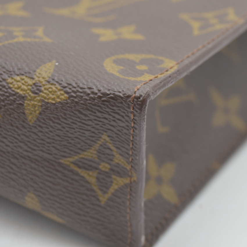 $1290 LOUIS VUITTON Monogram Toiletry 26 CONSIGNMENT AN0960 1990