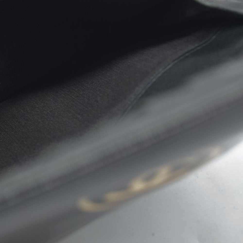 CONSIGNMENT $1100 Chanel 2010's Interlocking CC Logo Continental Wallet