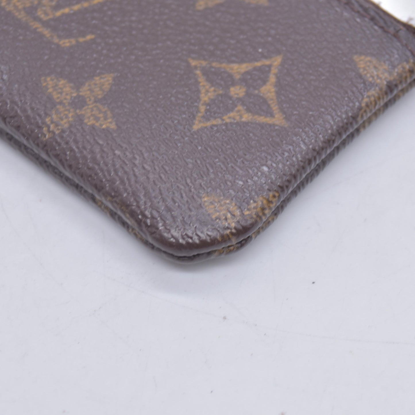 $355 Louis Vuitton Monogram Pochette Cles Key Holder CONSIGNMENT