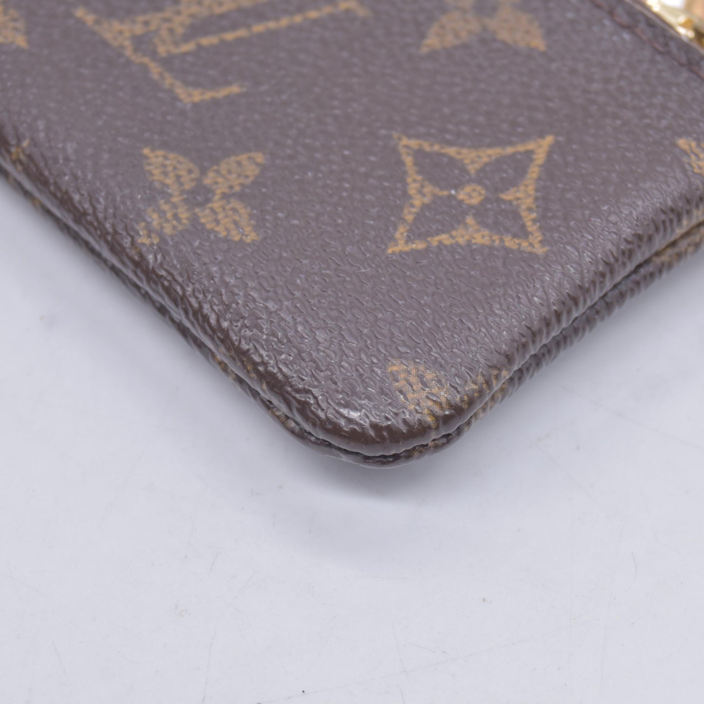 $355 Louis Vuitton Monogram Pochette Cles Key Holder CONSIGNMENT