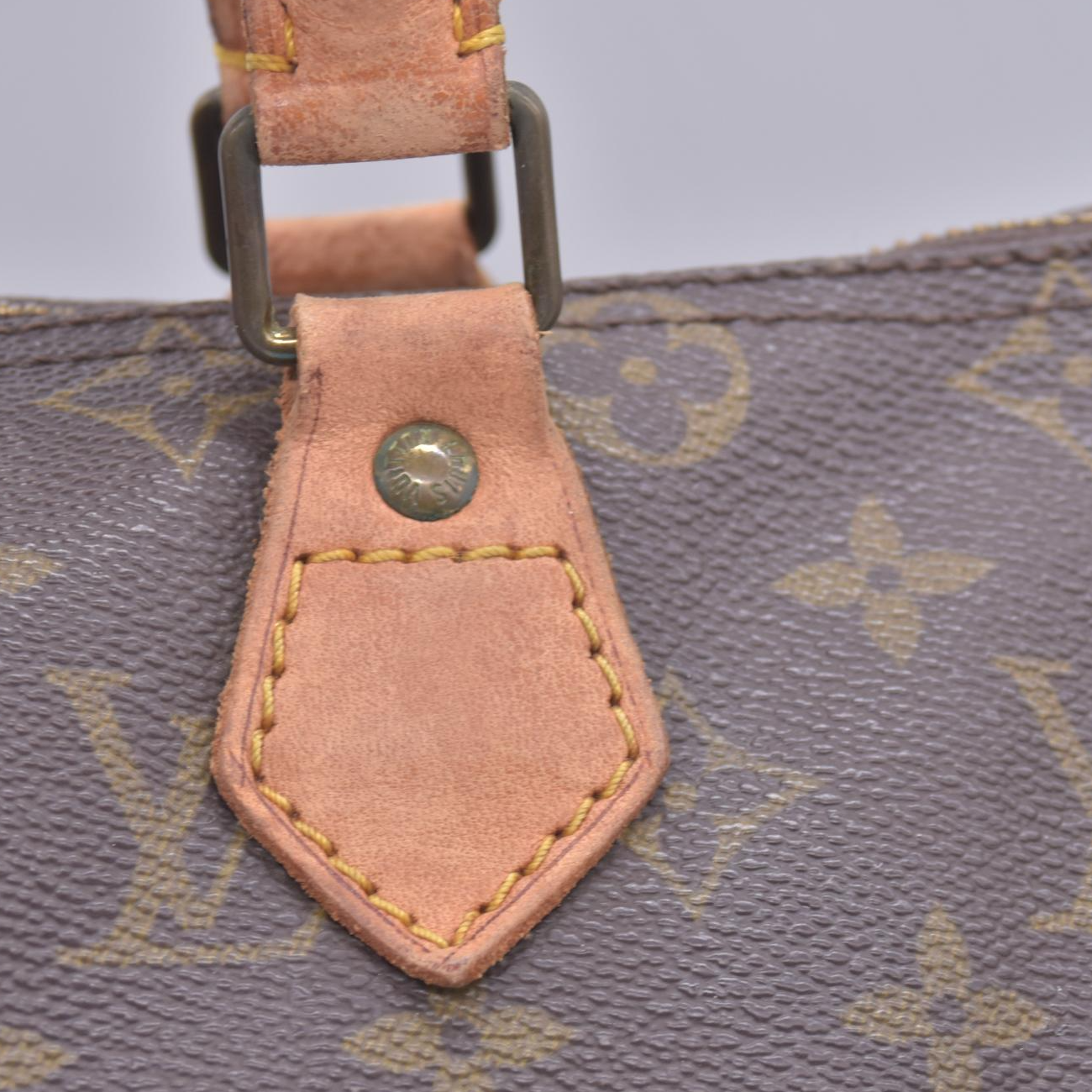 $1550 1984 Louis Vuitton Monogram Speedy 30 MB844