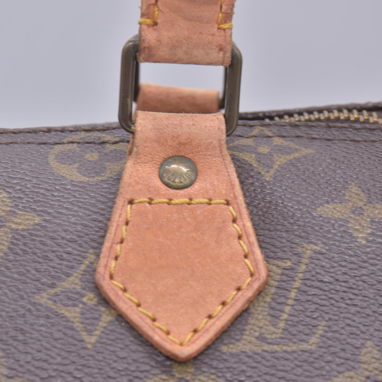 $1550 1984 Louis Vuitton Monogram Speedy 30 MB844