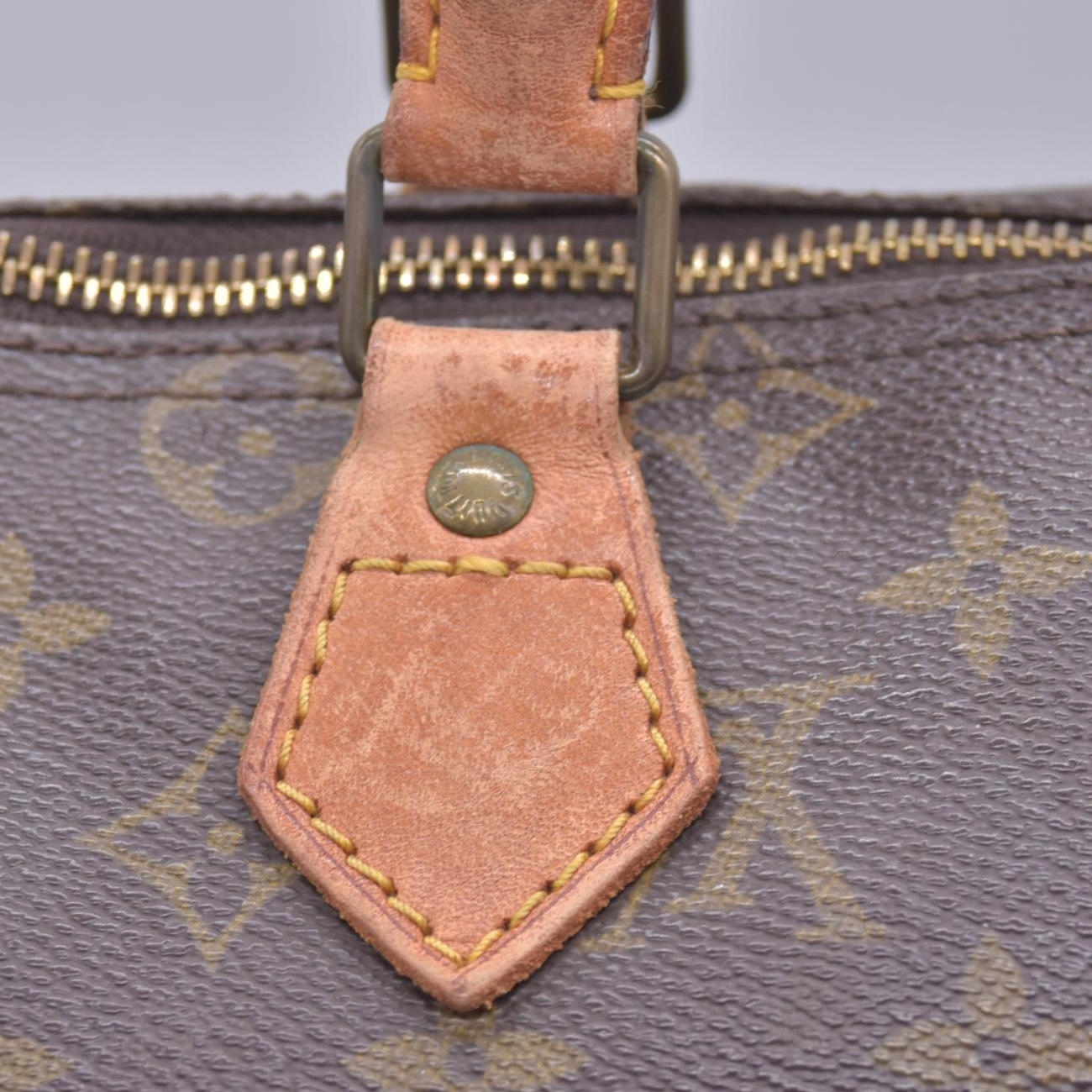 $1550 1984 Louis Vuitton Monogram Speedy 30 MB844