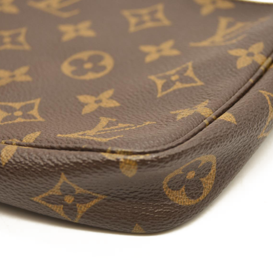 Louis Vuitton  Monogram Pochette Accessories  AR1010