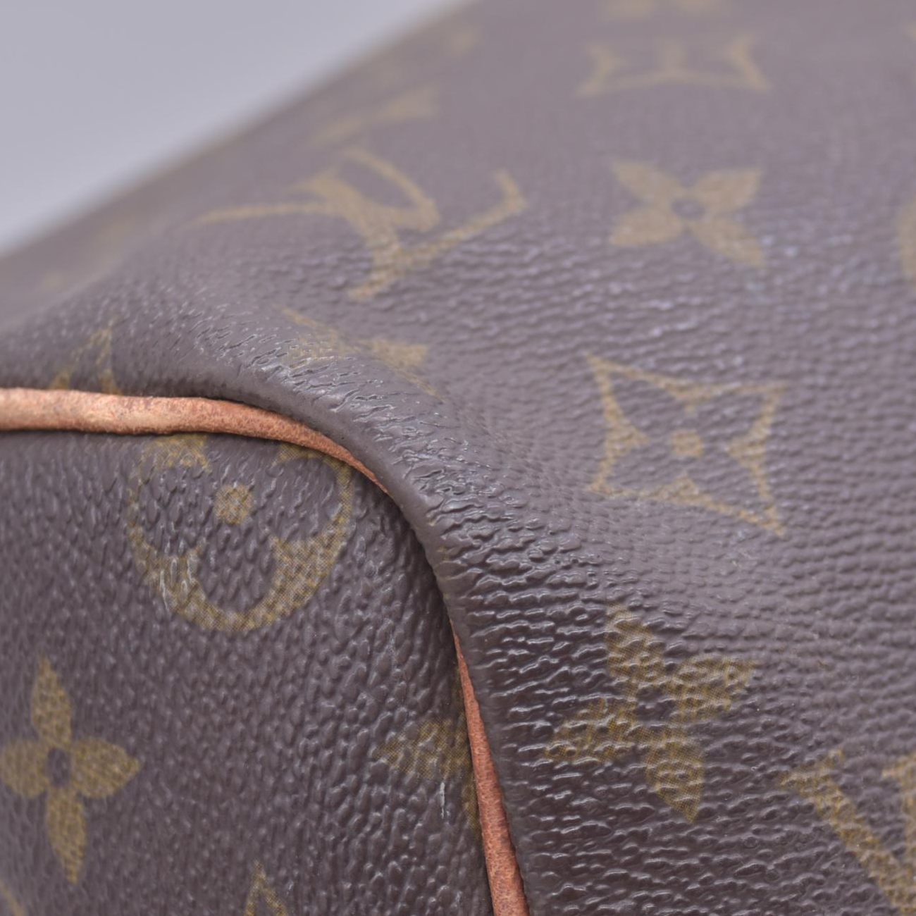 $1550 1984 Louis Vuitton Monogram Speedy 30 MB844
