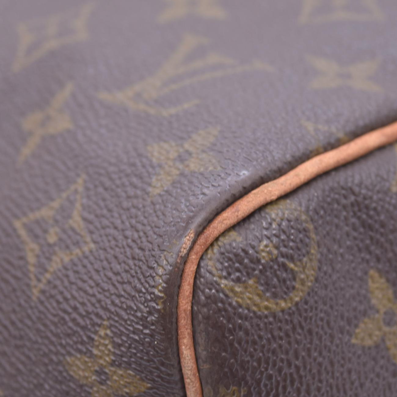 $1550 1984 Louis Vuitton Monogram Speedy 30 MB844