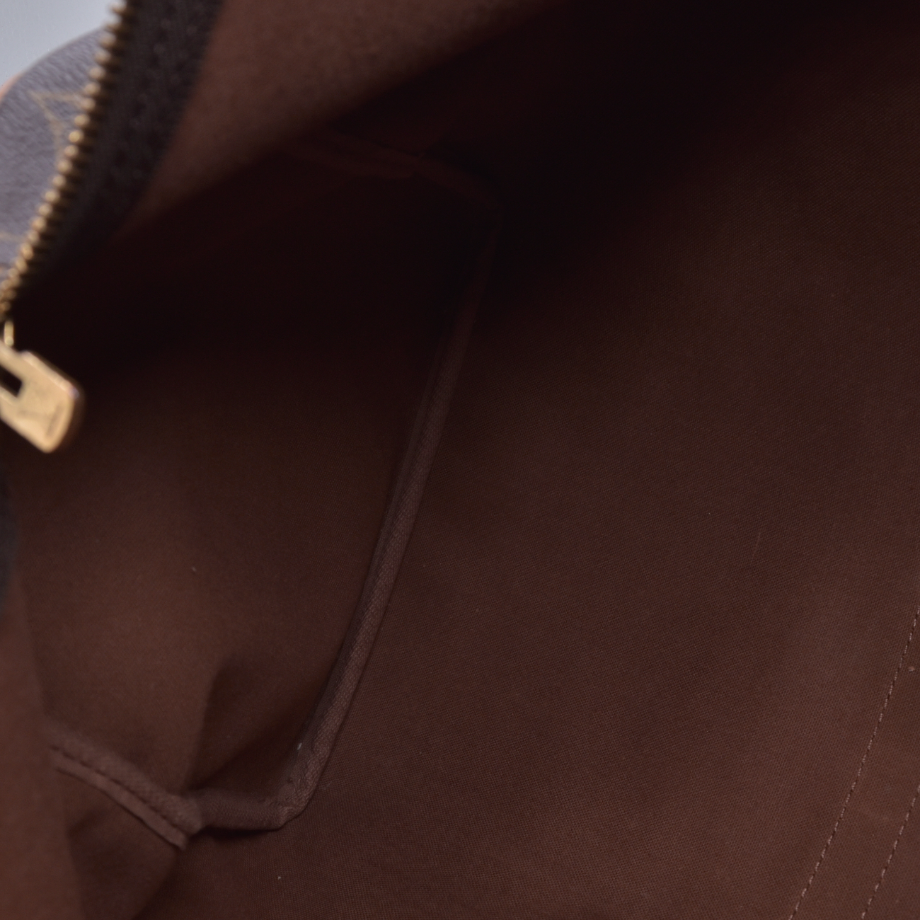 $1440 1988 Louis Vuitton Monogram Keepall 50 VI882