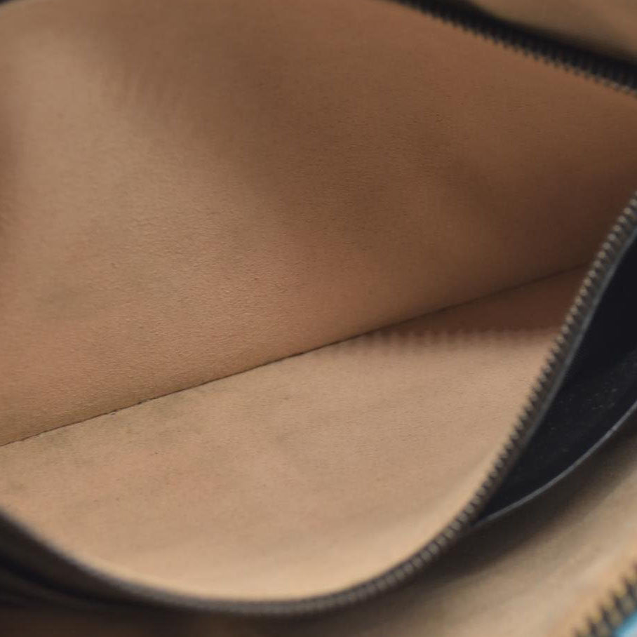 $1490 CONSIGNMENT Gucci Ghost Mini GG Marmont Crossbody Bag