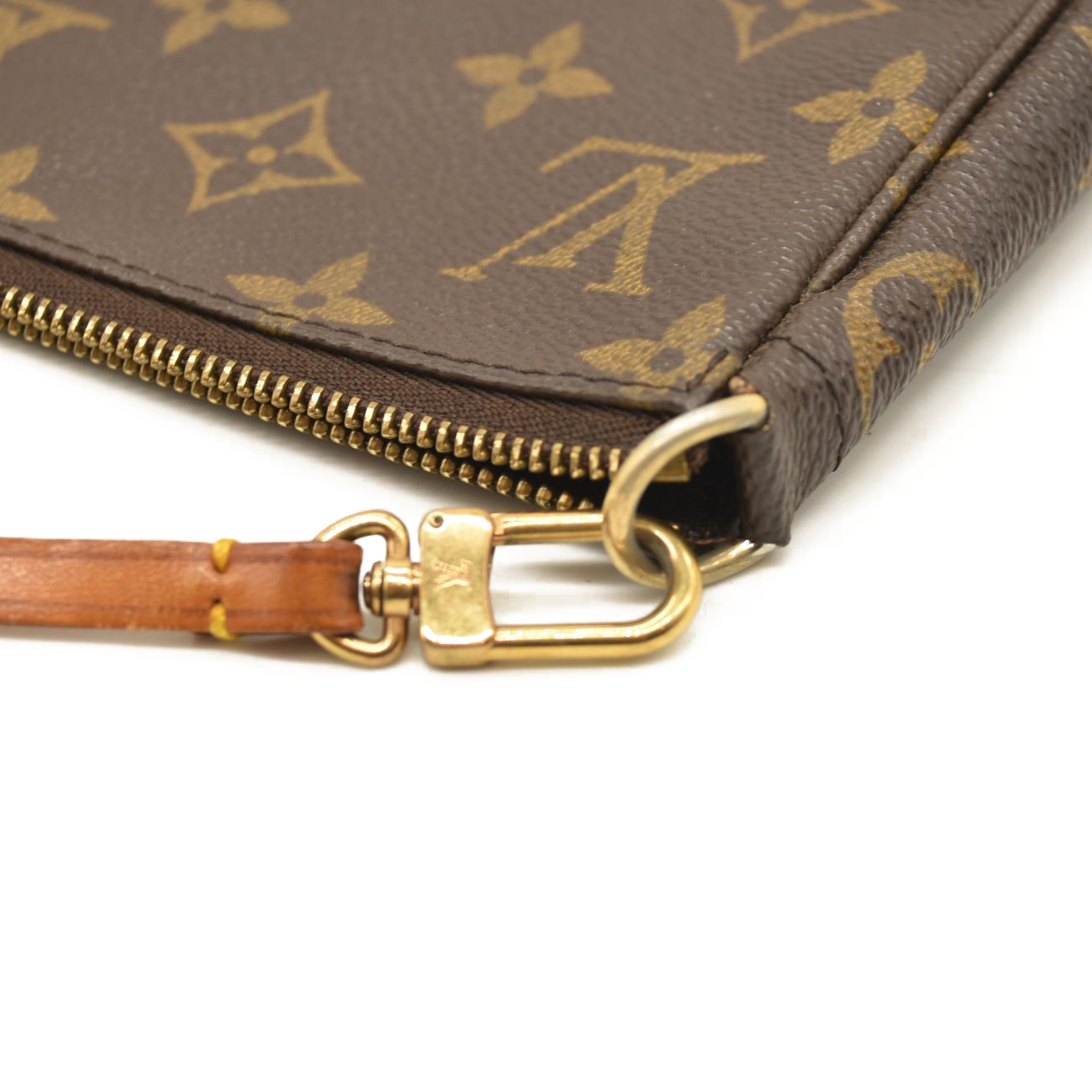 Louis Vuitton  Monogram Pochette Accessories   SD0041