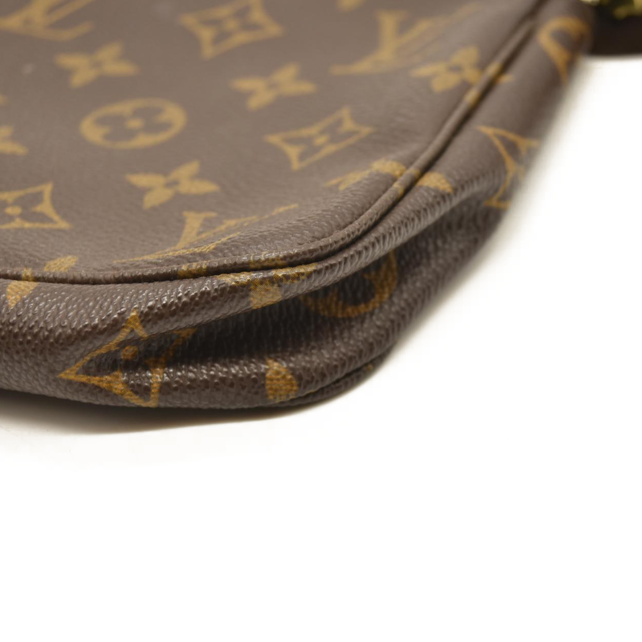 Louis Vuitton  Monogram Pochette Accessories   SD0041