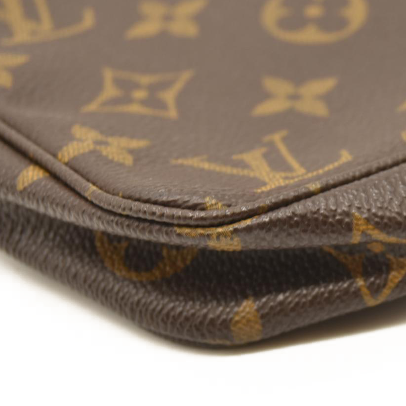 Louis Vuitton  Monogram Pochette Accessories   SD0041