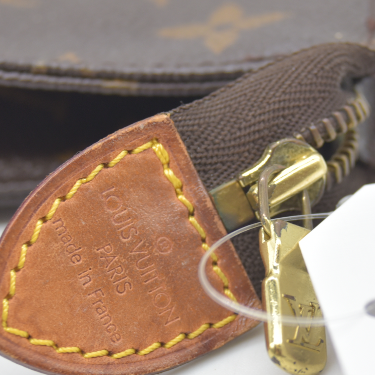 Louis Vuitton Monogram Poche Toilette 15 Cosmetic Pouch MB1908