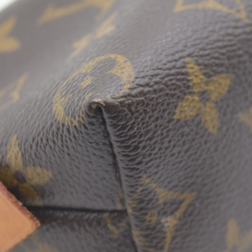 $590 Louis Vuitton Monogram Cosmetic Pouch CA0056 CONSIGNMENT
