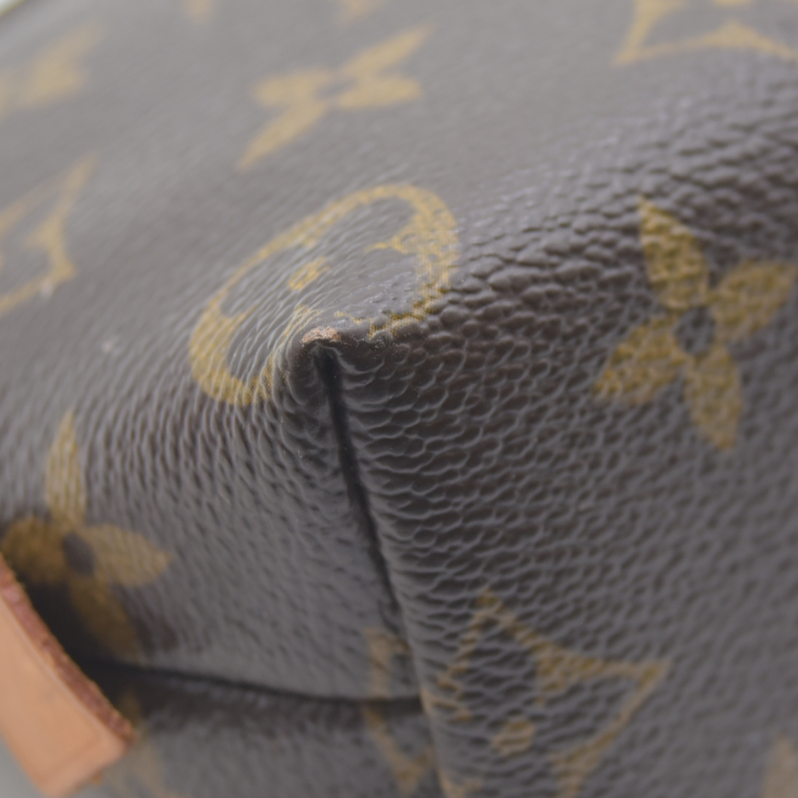 $590 Louis Vuitton Monogram Cosmetic Pouch CA0056 CONSIGNMENT