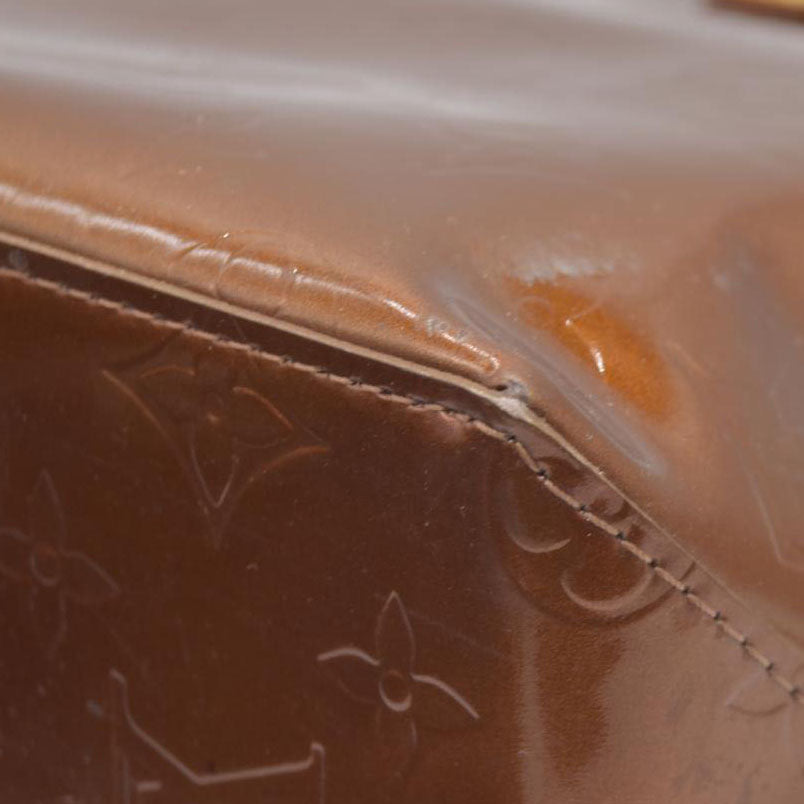 $800 CONSIGNMENT Louis Vuitton  Vernis Reade PM Bronze