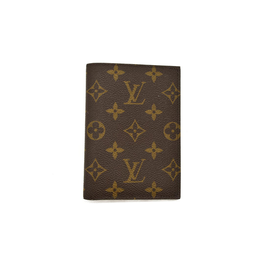 LOUIS VUITTON Monogram Passport Cover