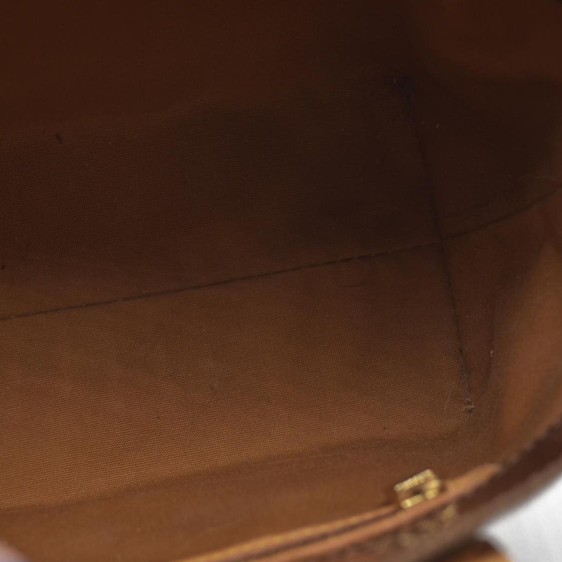 $800 CONSIGNMENT Louis Vuitton  Vernis Reade PM Bronze