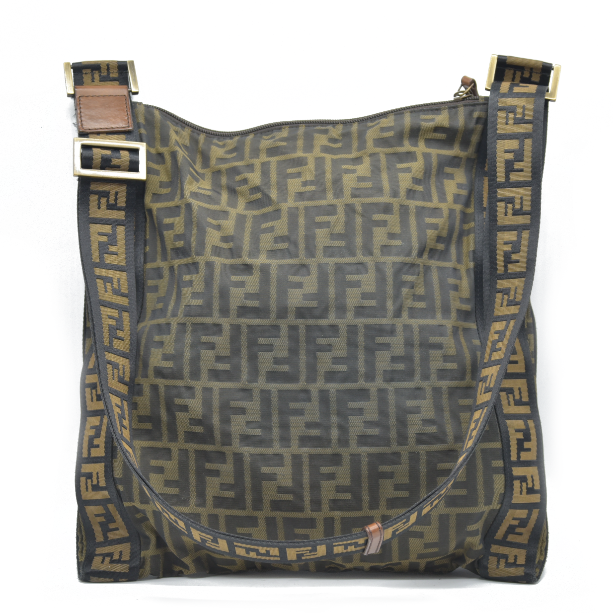 $790 Fendi 2000-2010 Zucca Canvas FF Flat Messenger Bag crossbody bag CONSIGNMENT