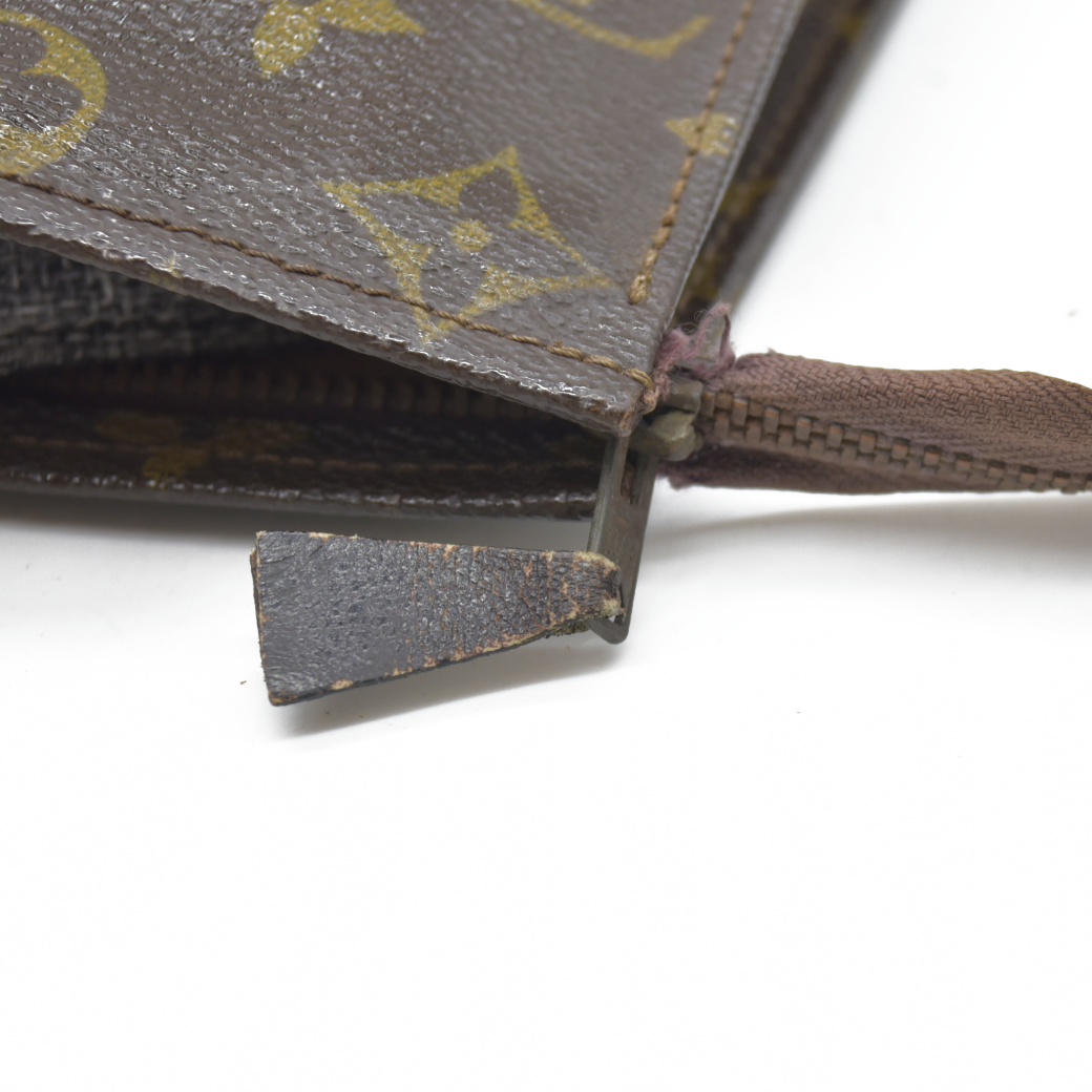 AUCTION $1620 Louis Vuitton Monogram Poche Toilette 19 Cosmetics Pouch Purse Brown 821