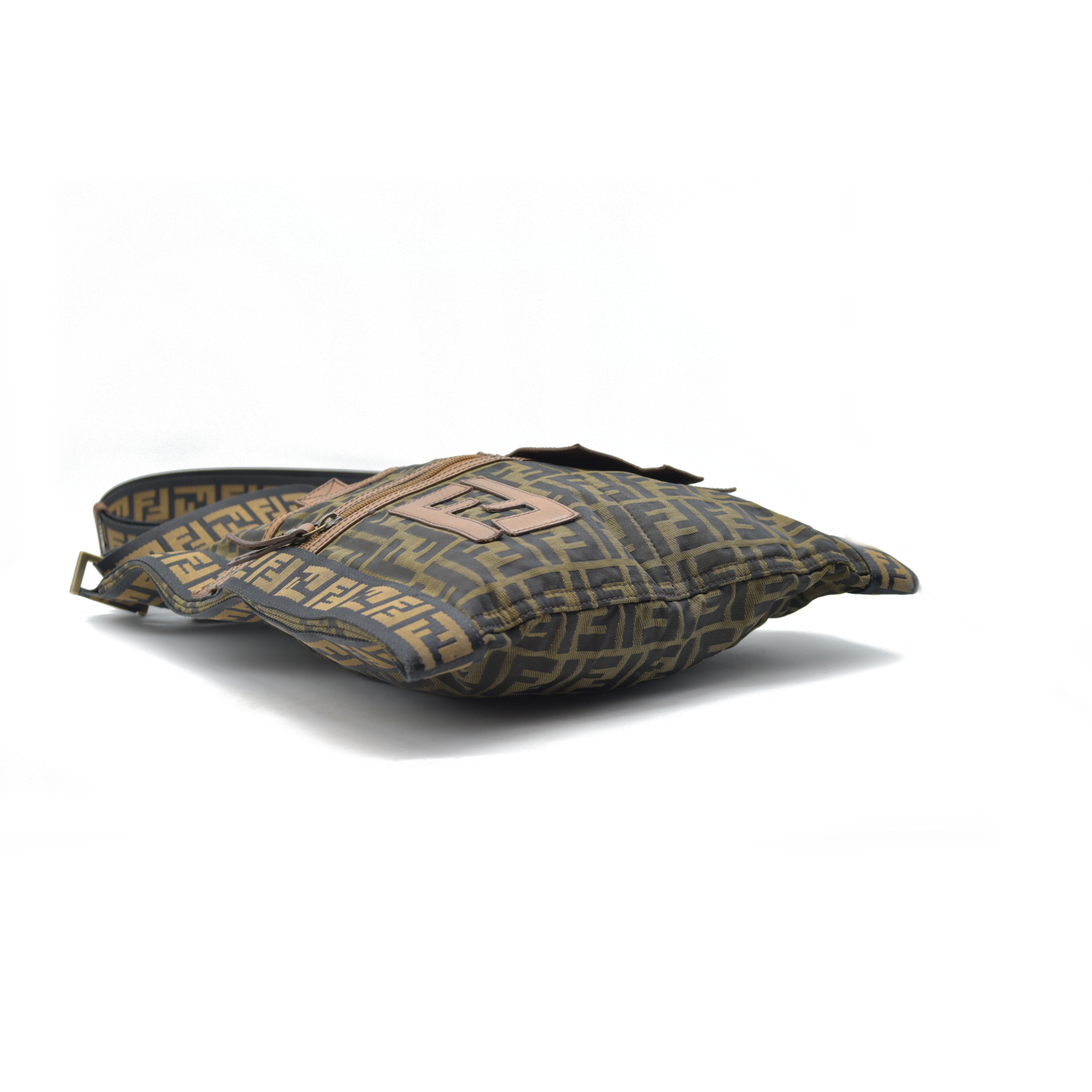 $790 Fendi 2000-2010 Zucca Canvas FF Flat Messenger Bag crossbody bag CONSIGNMENT