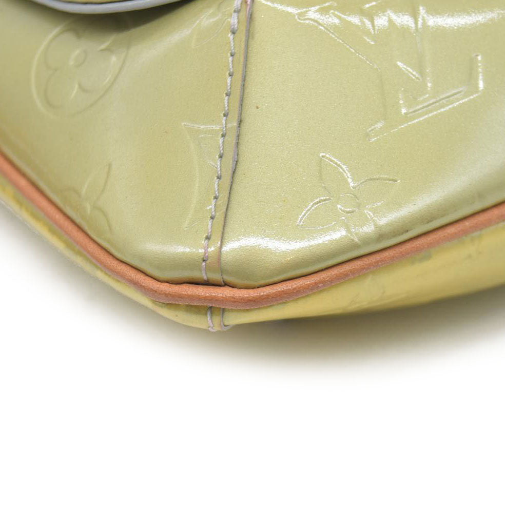 $920 CONSIGNMENT Louis Vuitton  Vernis Thompson Street Beige